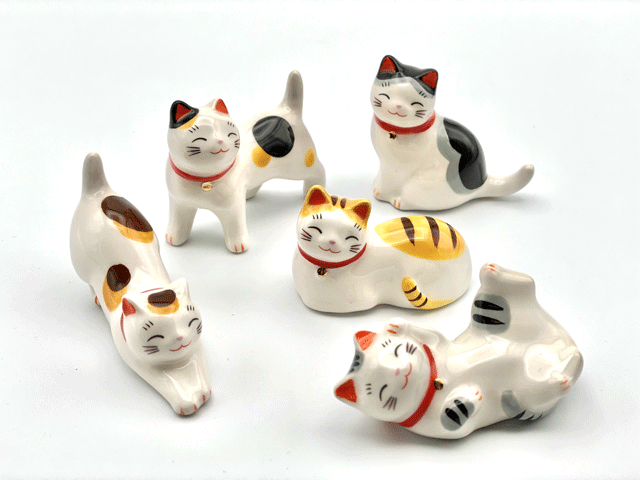和食器ぷらり】５匹の猫がかわいいポーズ！なごみ猫箸置きセット